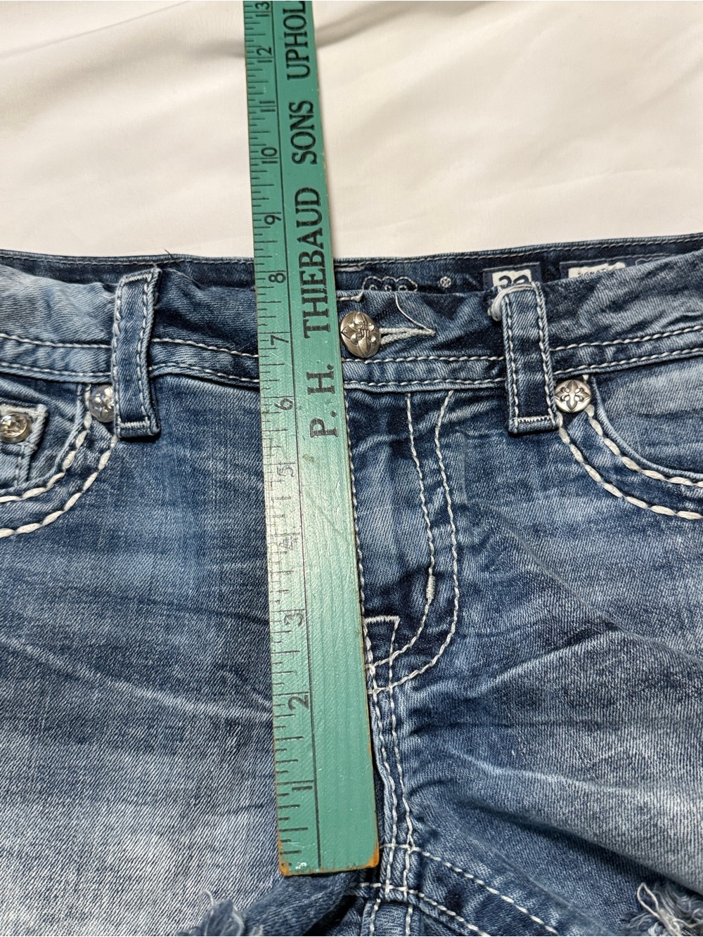 Miss Me Signature Denim Cutoff Shorts Size 29 Distressed - Picture 5 of 8